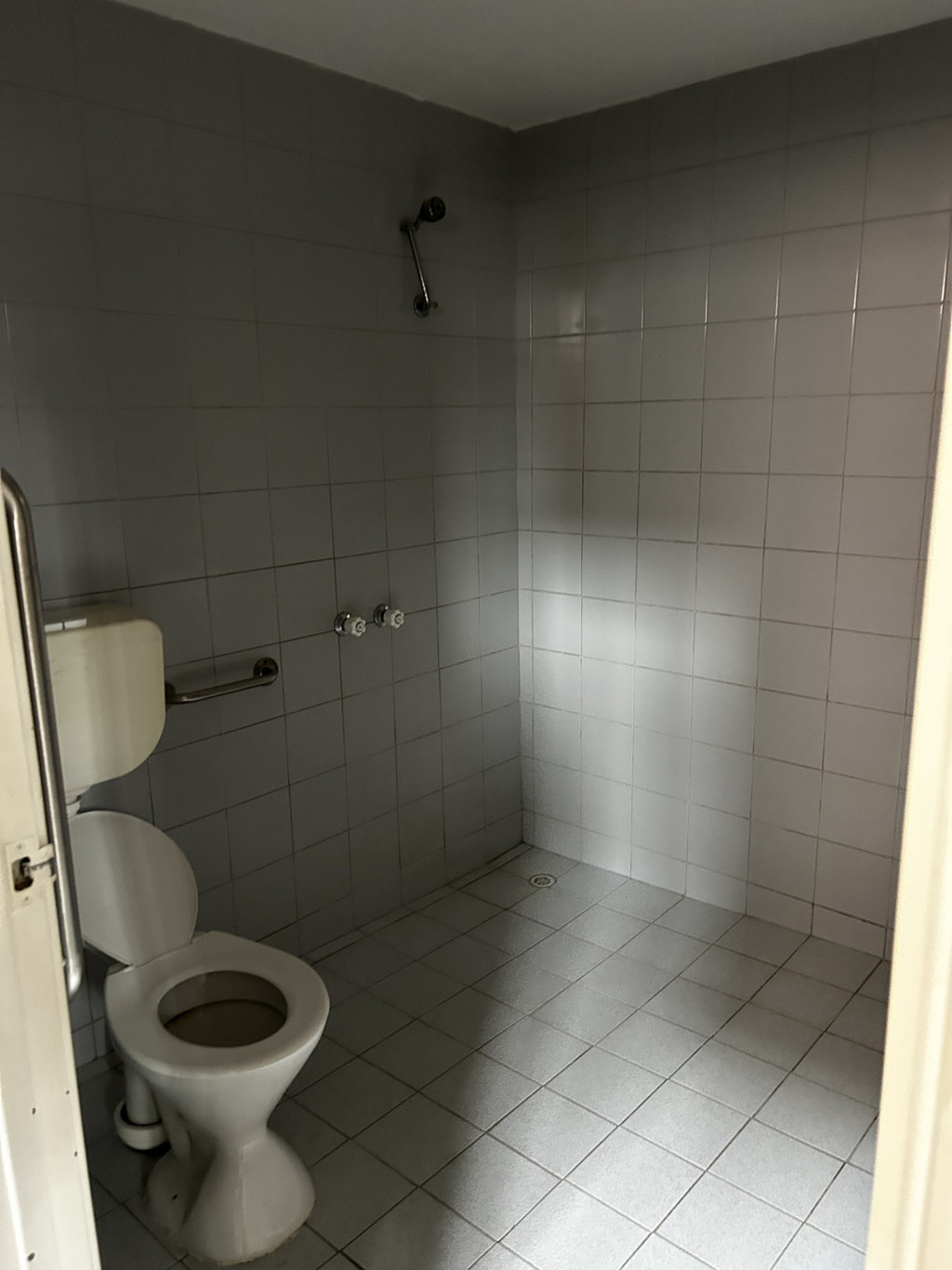 2/4 Dobra Road, Yangebup WA