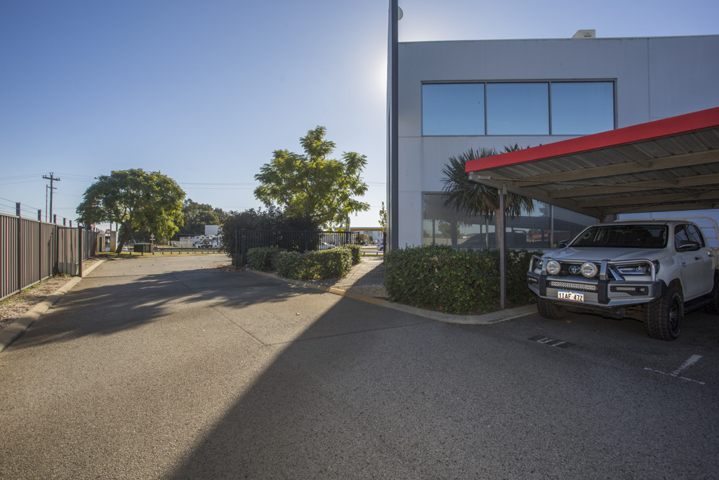 1/524 Abernethy Road, Kewdale WA